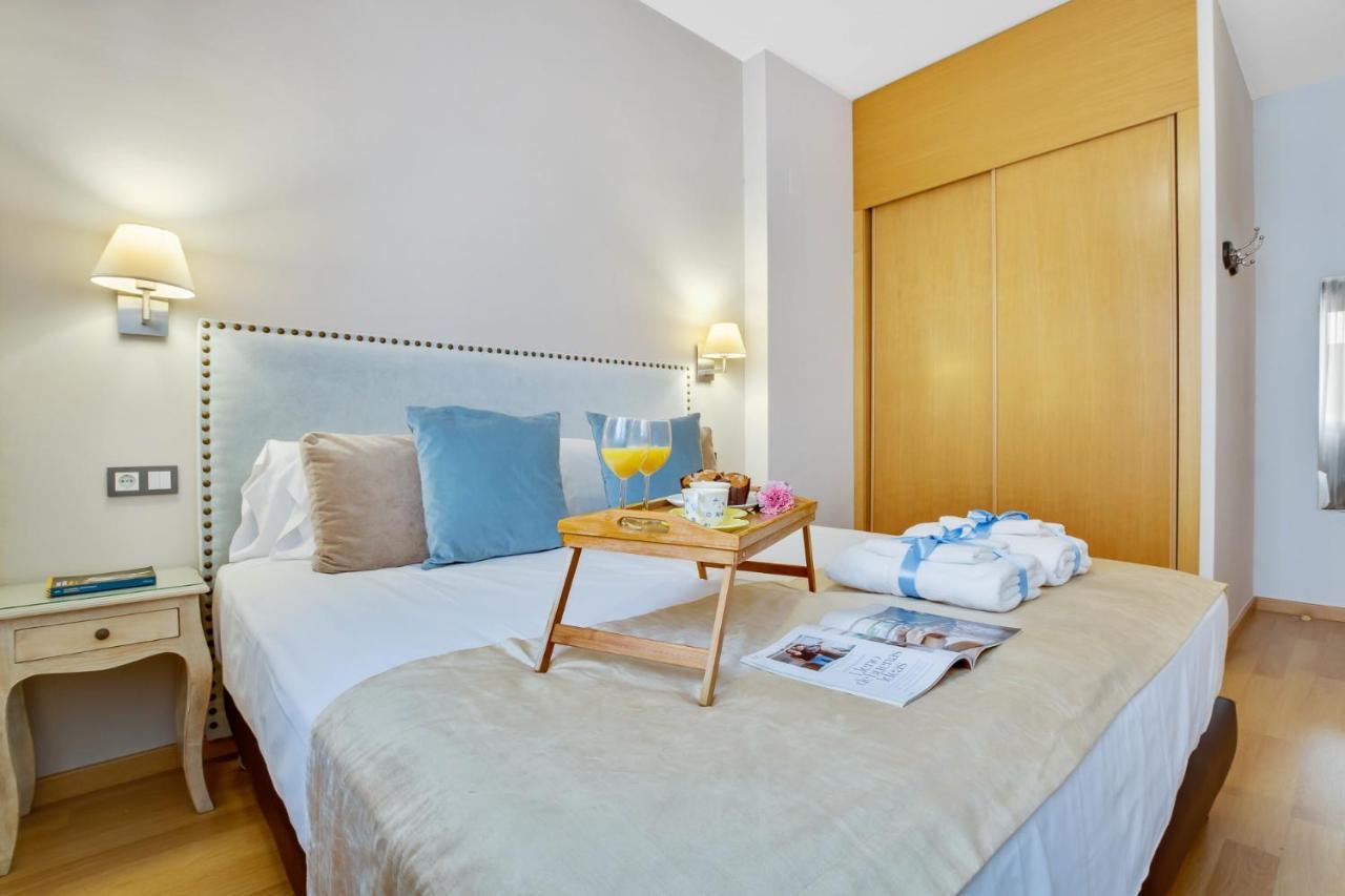 -Malagasunapts-City Centre Terrace Pool Parking Exterior foto